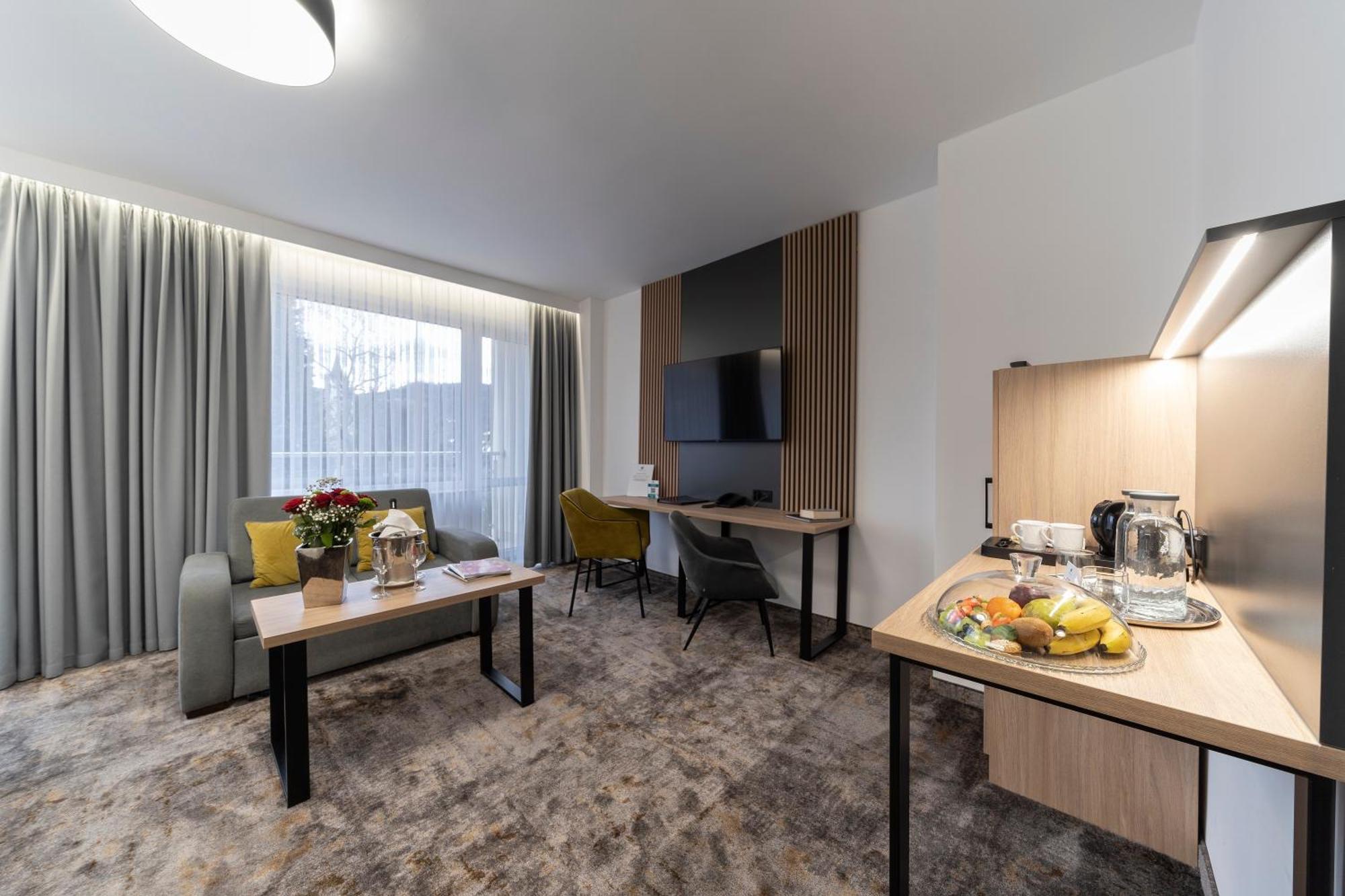 Hotel Solar Szczawnica Bagian luar foto